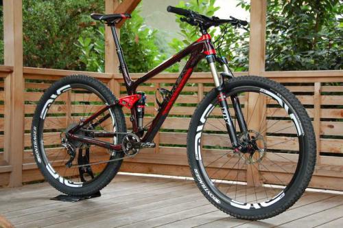 Двухподвесный велосипед Trek Fuel EX 9.7 29