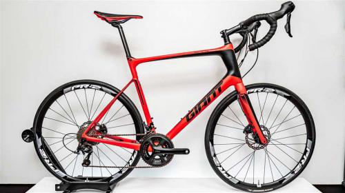 Обзор модели шоссейного велосипеда Giant Defy Advanced 1 HRD - характеристики, особенности, отзывы владельцев