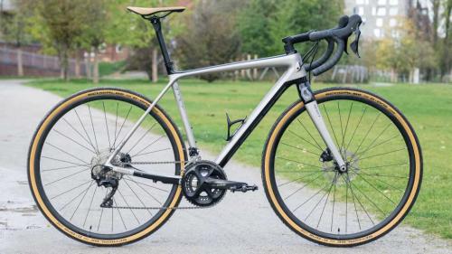 Шоссейный велосипед Scott Addict Gravel 30 Disc - полный обзор, детальное описание модели, характеристики и реальные отзывы владельцев