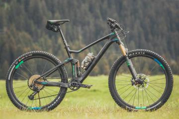 Двухподвесный велосипед Scott Spark 900 Premium - подробный обзор модели - характеристики, отзывы, особенности и плюсы данной версии