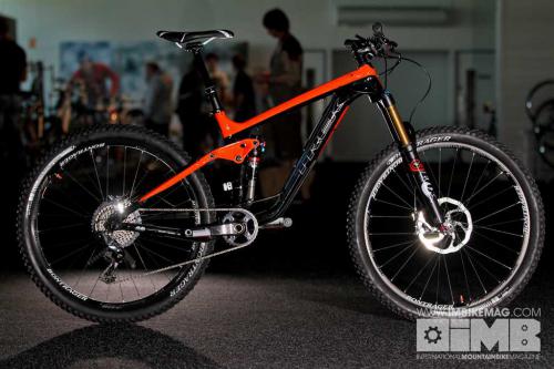 Обзор двухподвесного велосипеда Trek Slash 9.9 XTR - модель с высочайшими характеристиками и многочисленными положительными отзывами велосипедистов