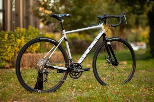 Шоссейный велосипед Marin Gestalt X11 - модель с высокими характеристиками, впечатляющими особенностями и положительными отзывами пользователей!