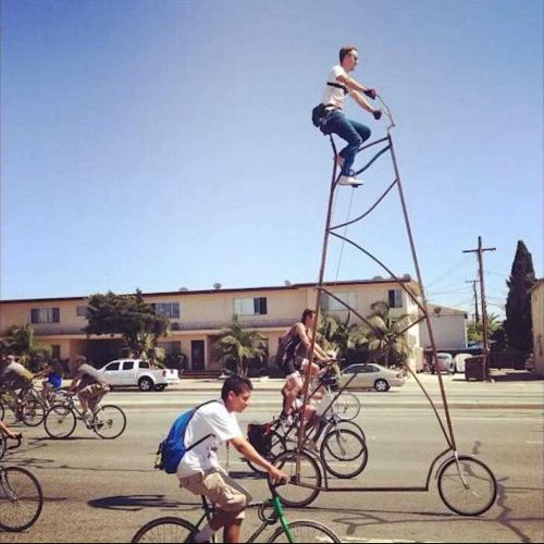 Велосипед-великан из Лос-Анжелеса - удивительная достопримечательность города, вдохновляющая на активный отдых и фотосессии