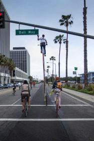 Велосипед-великан из Лос-Анжелеса - удивительная достопримечательность города, вдохновляющая на активный отдых и фотосессии